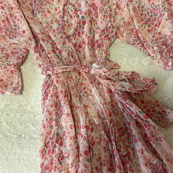Flora Nikrooz Floral‎ robe - Picture 3 of 5